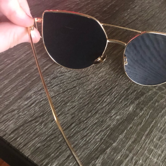 2/$15 Rose gold lense sunglasses - Picture 2 of 2